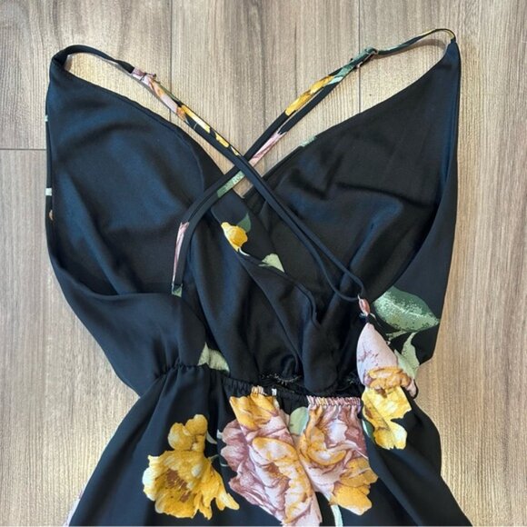 Cefian Floral Black Jumpsuit - Picture 4 of 6